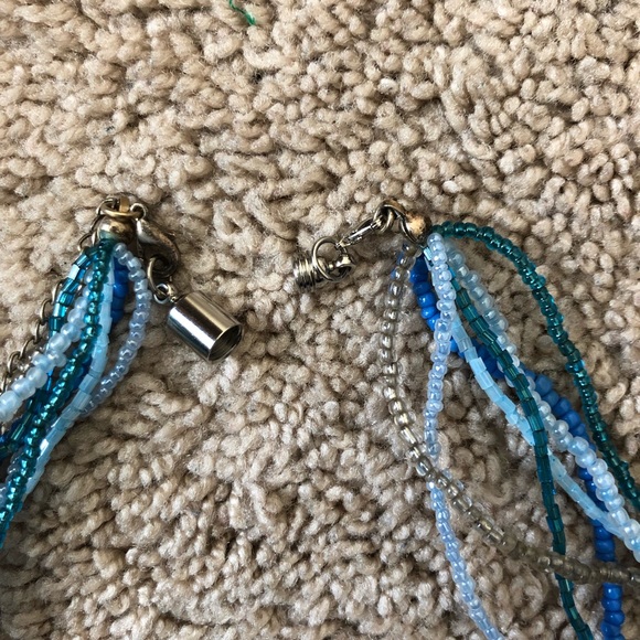 Shell Necklace - Picture 6 of 7